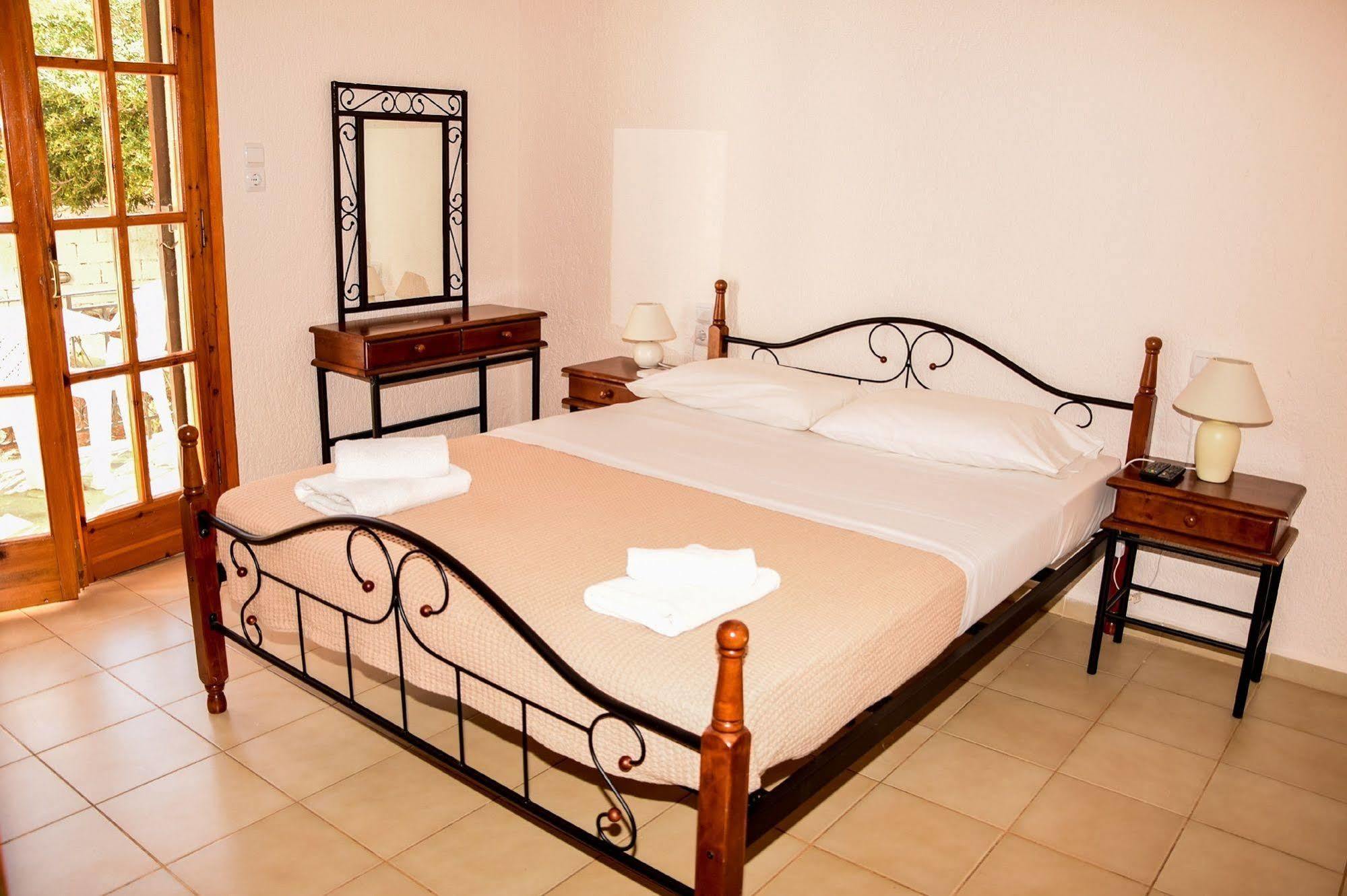 Athina Villas Elounda  Bagian luar foto